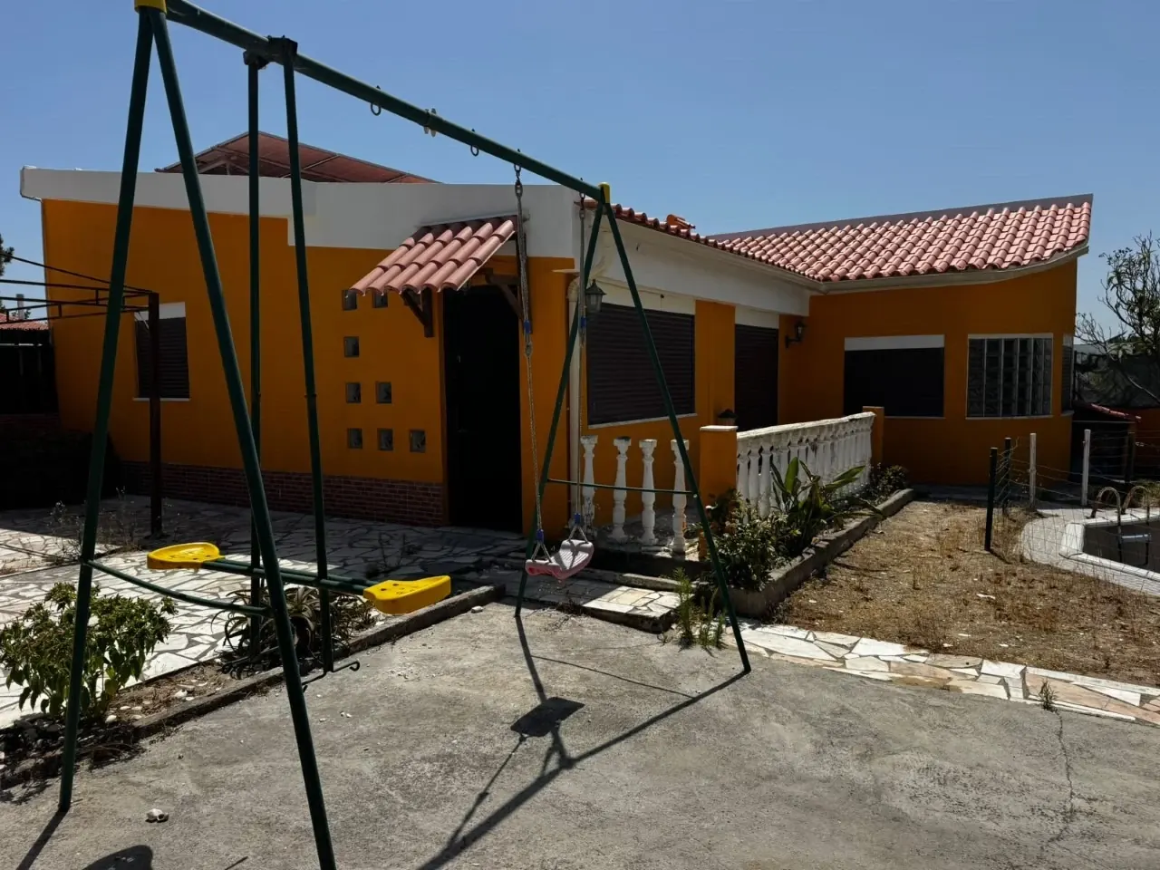 Moradia T2 com Piscina e Quintal – Brejos de Azeitão
