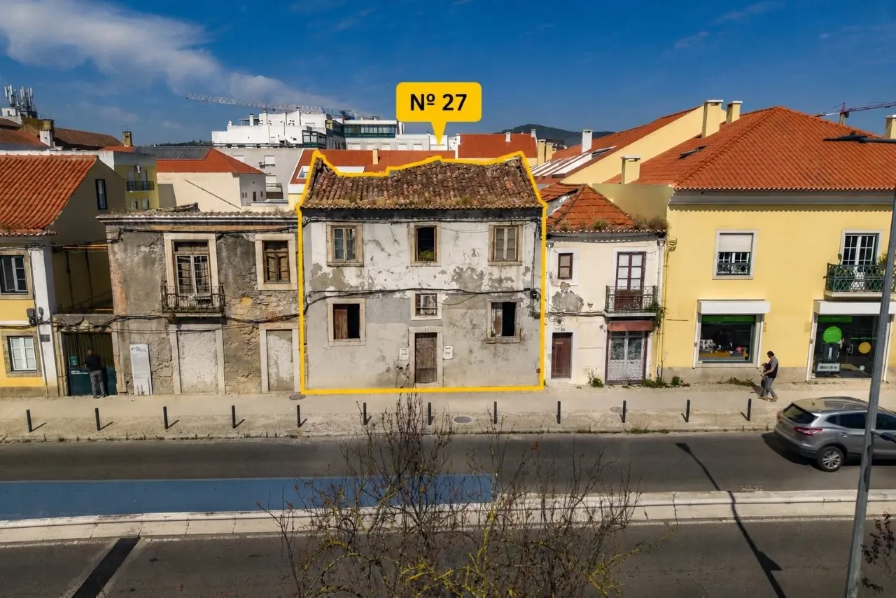 Prédio de Charme para Reabilitação no Centro Histórico de Setúbal – Elevado Potencial de Investimento